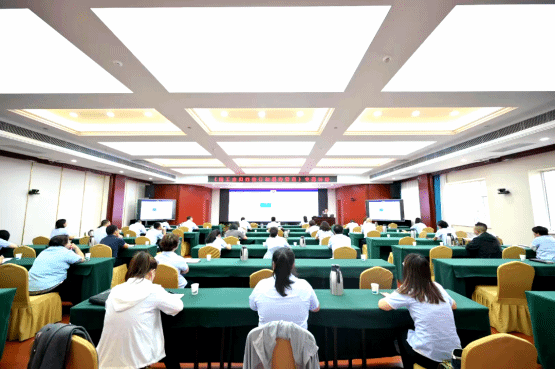 �±���(�й���)���޹�˾ - ����