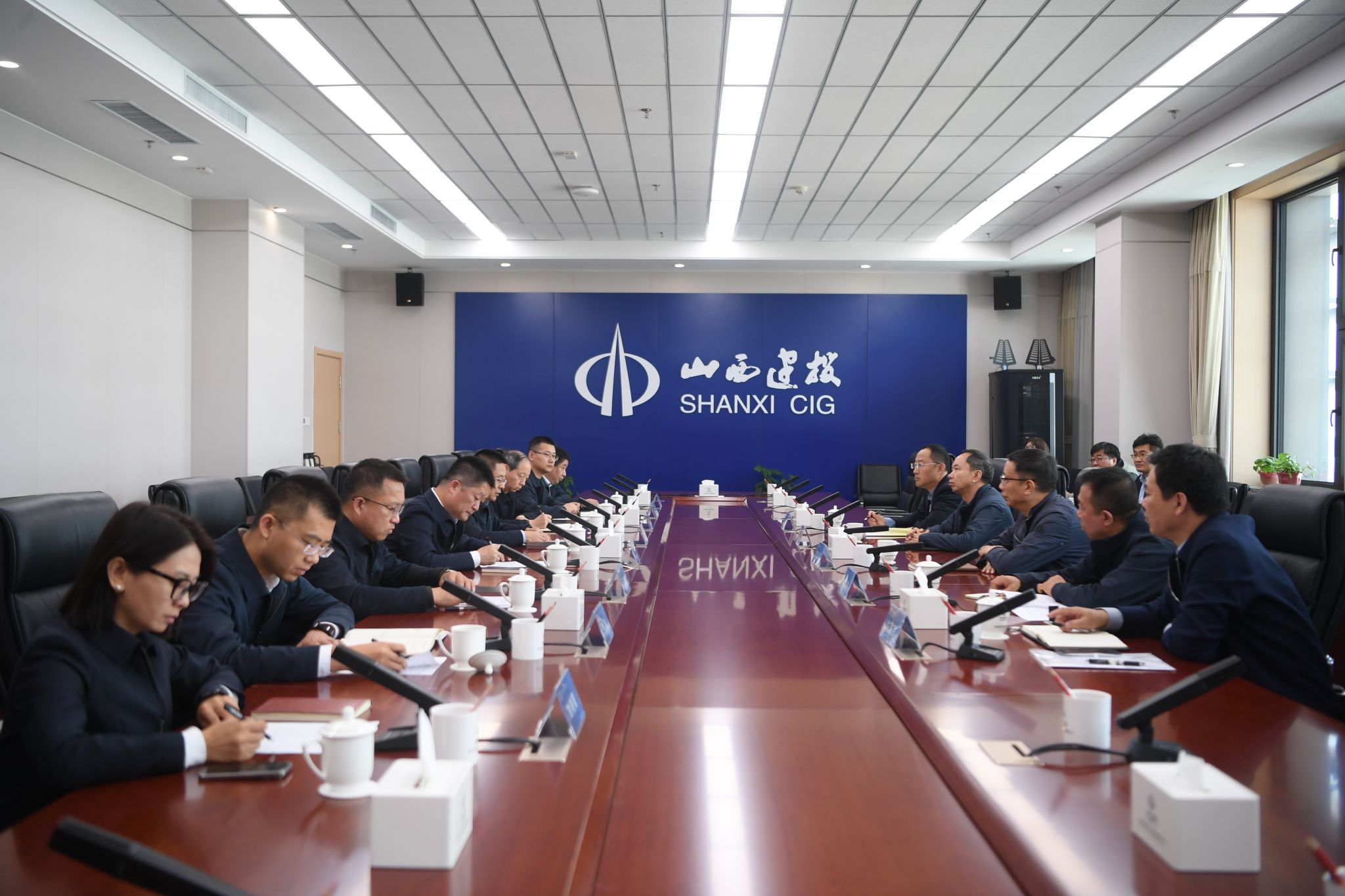 ɽ��ת���۸�ʾ��������ί��ǡ���ί�����η���ɭһ�е�ɽ��������³ǵ���