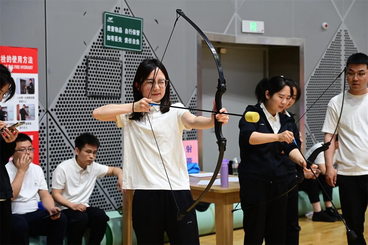 �±���(�й���)���޹�˾ - ����