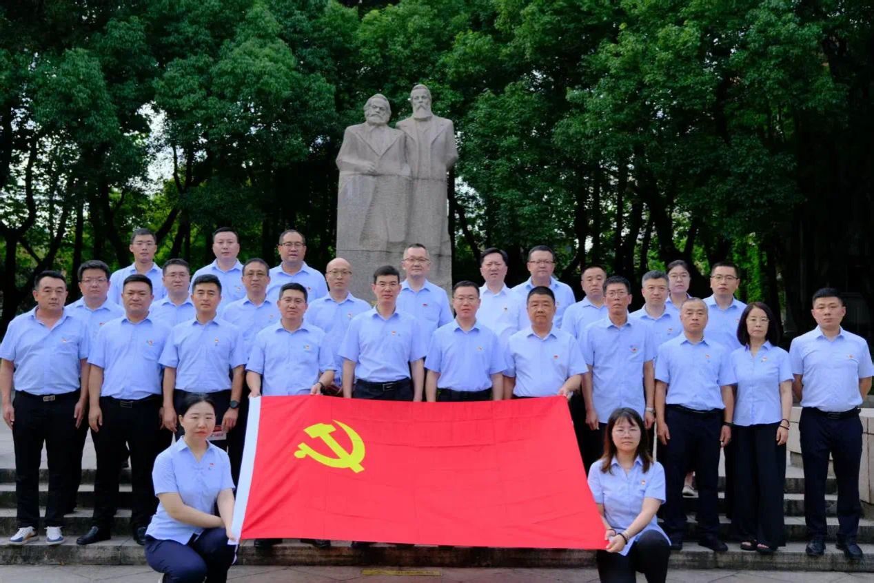 �±���(�й���)���޹�˾ - ����