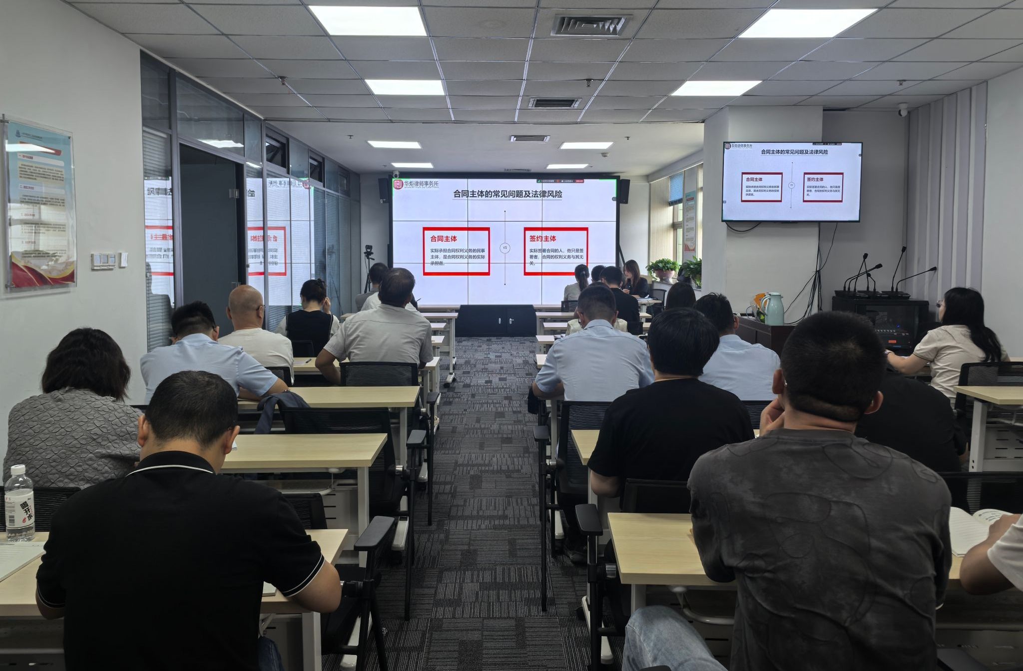 ɽ����Ͷ������ѯ��˾���ǽ��á���ʽ����