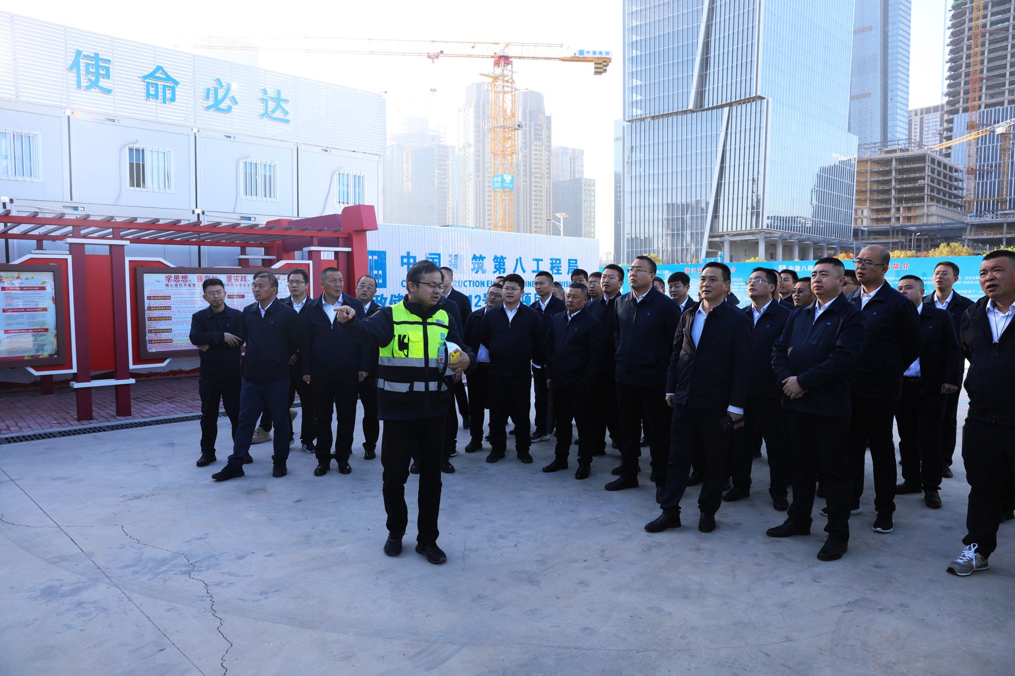 ɽ����Ͷ�������žٰ��ʮһ����Ŀ��Ӣ�˲Ÿ���������ѵ