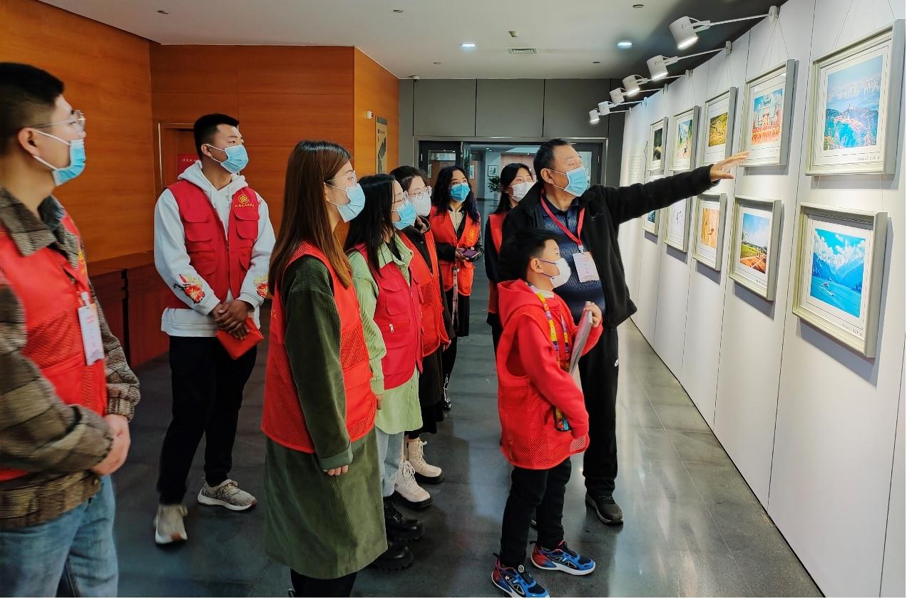 ɽ����Ͷ�������Ժ��չ�������׷澫�� ������ɫѪ�����˶�