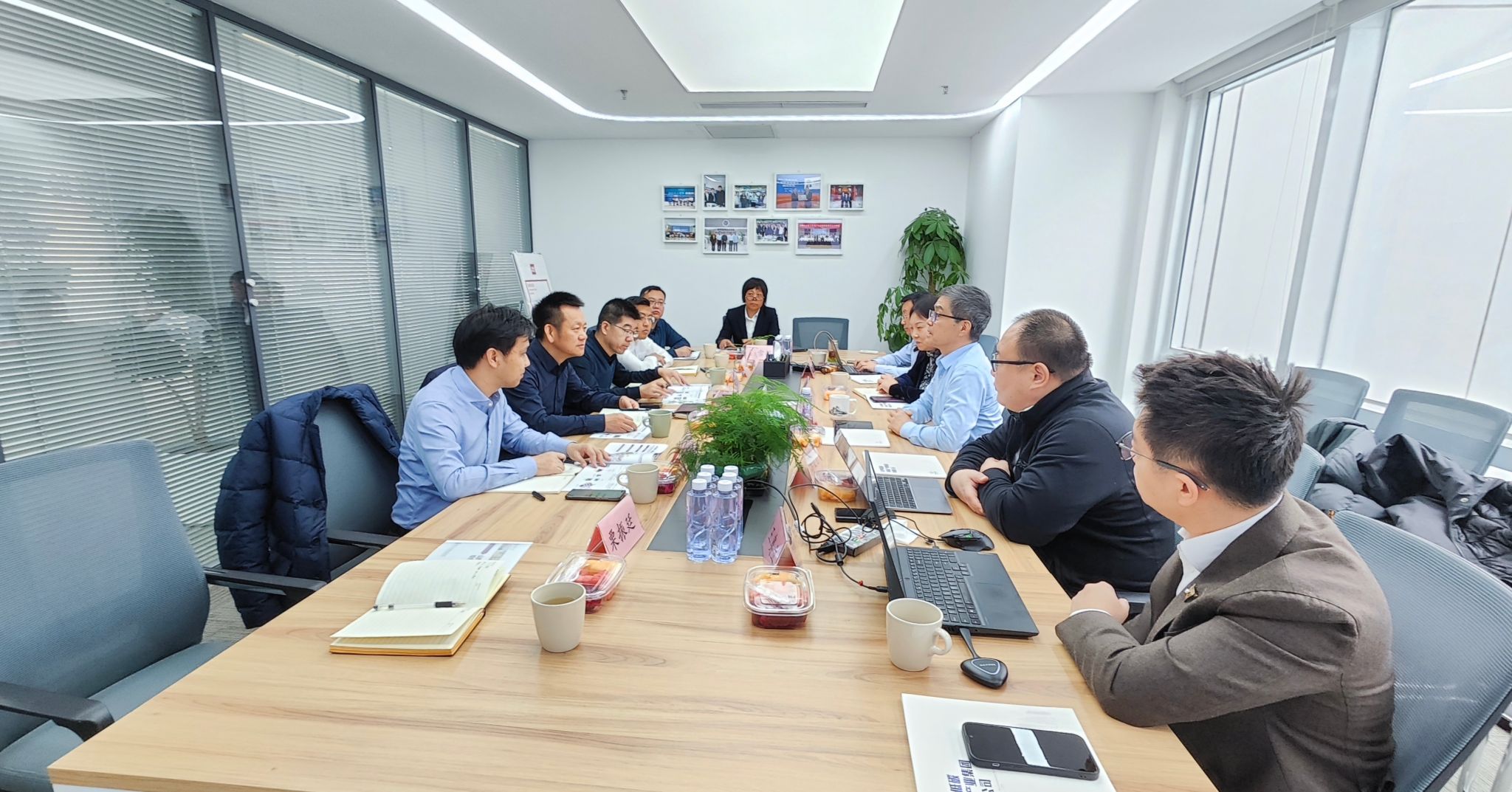 ɽ����Ͷ��̼����������ŷ������Ժʿ�ŶӾ������ֽ���