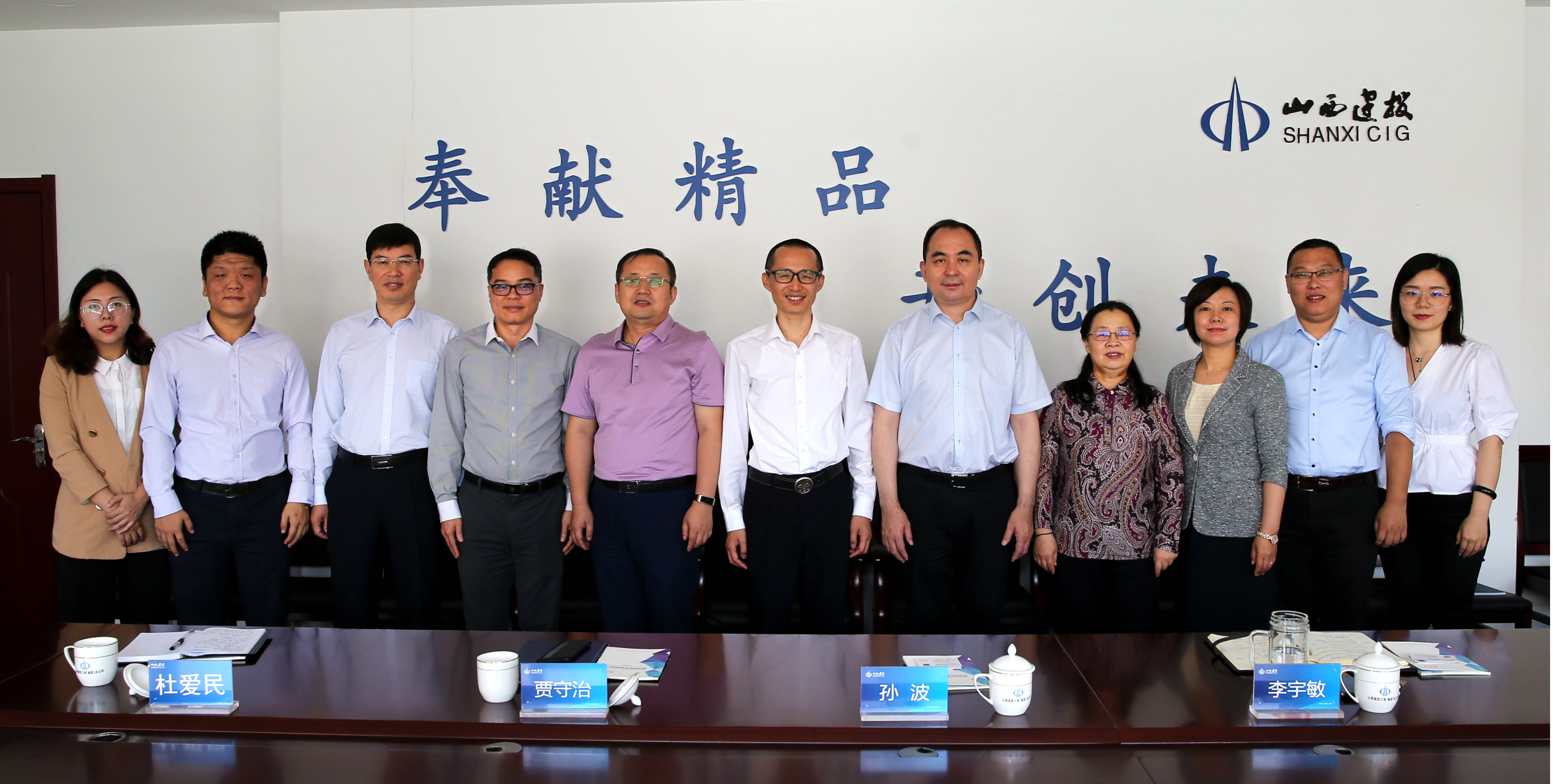 �麣�к�����������Ч�;־ֳ����ڻ�һ�и�ɽ����Ͷ�������