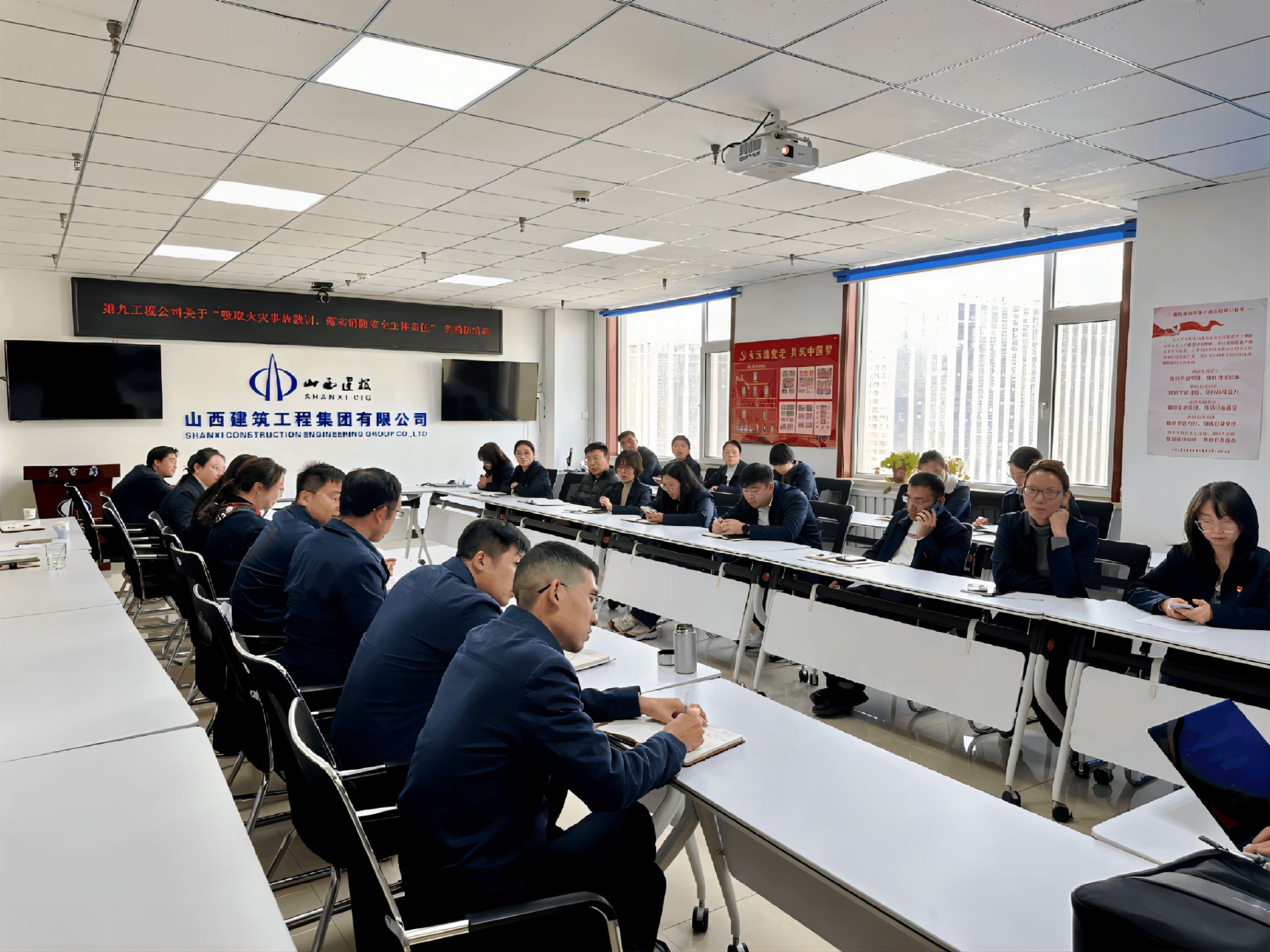 �±���(�й���)���޹�˾ - ����