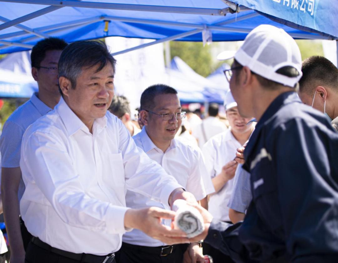 �����������������õ�һ�����ˡ���ɽ����Ͷ������ʽ��չ��6��16����������ѯ�ա��˶�