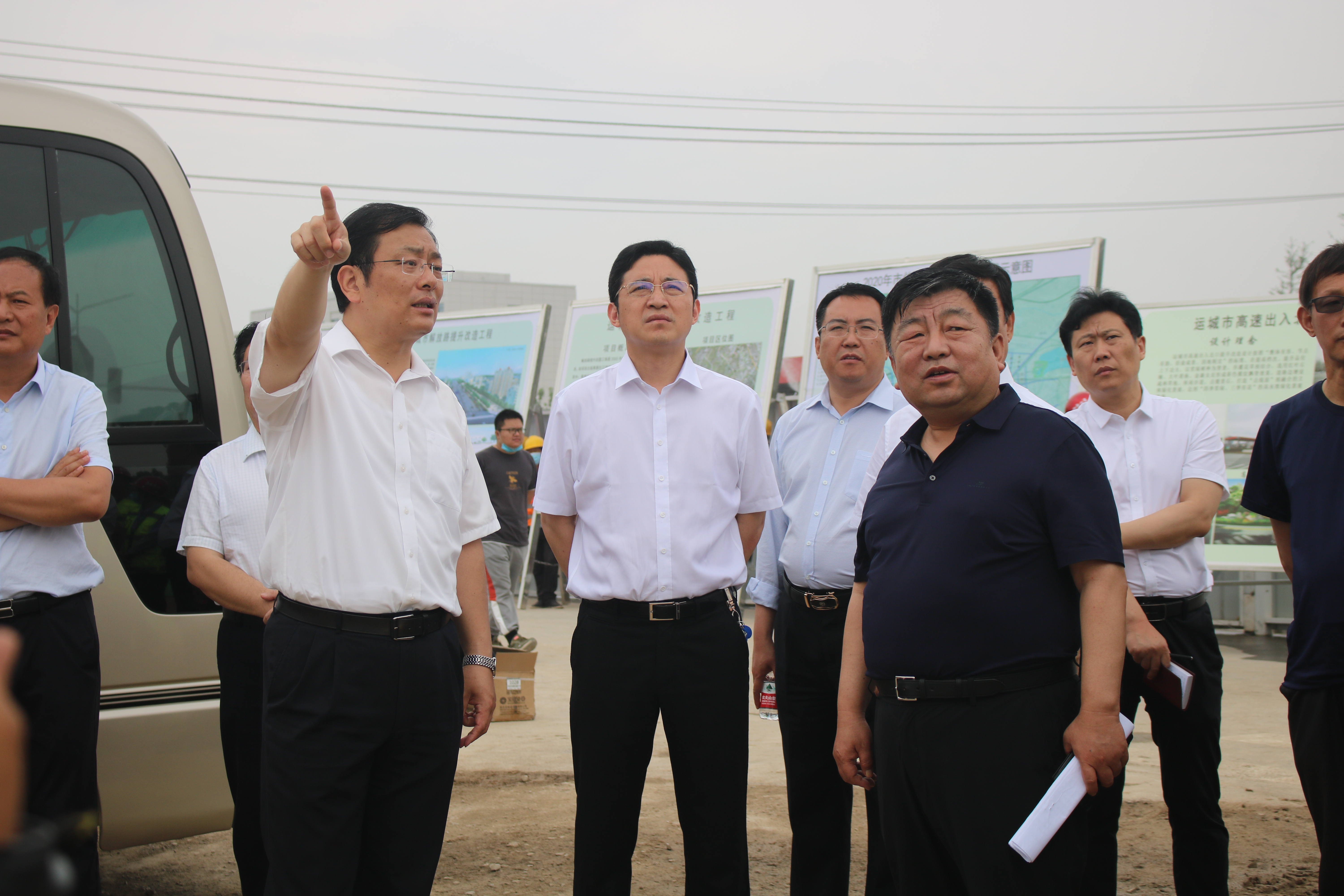 �˶���ί���һ����ɽ����Ͷ�Ľ����ųн����˳ǽ��·�������¹�����Ŀ����