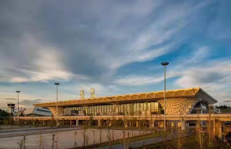 ɽ����Ͷ��е�������б������ڳ��շ�����ܵ��ӳ���������ʩ��������