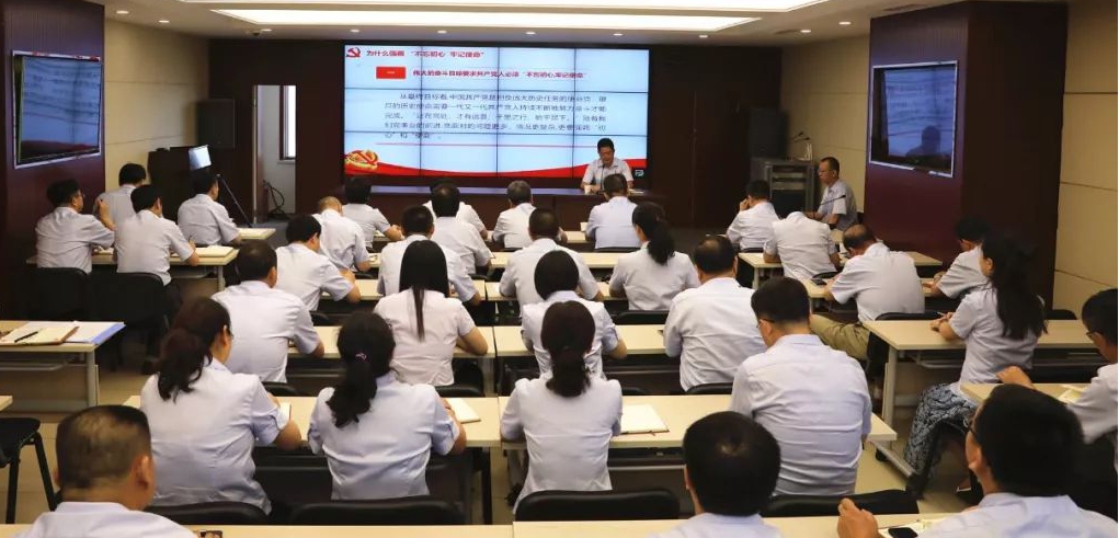 ���²㶯̬��ɽ����Ͷ�������Ų������ġ��μ�ʹ�������������������¾�����ʵ��ת����������Ϊ