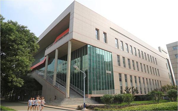 ɽ����Ͷ�Ľ����� �����������Ρ��й���������װ�ν���