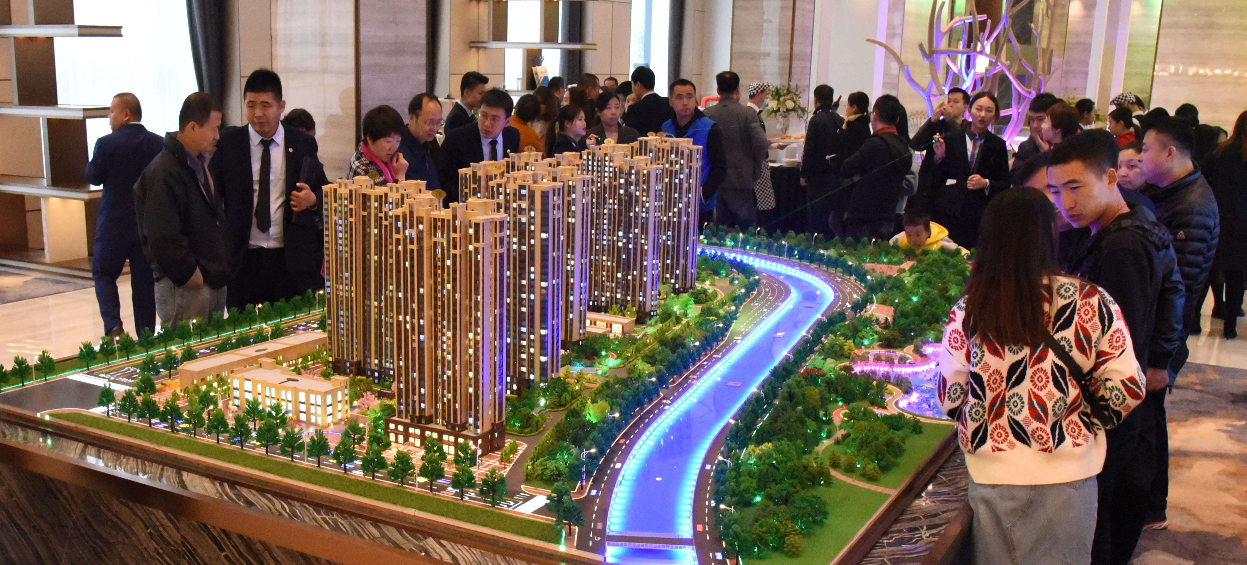 �±���(�й���)���޹�˾ - ����