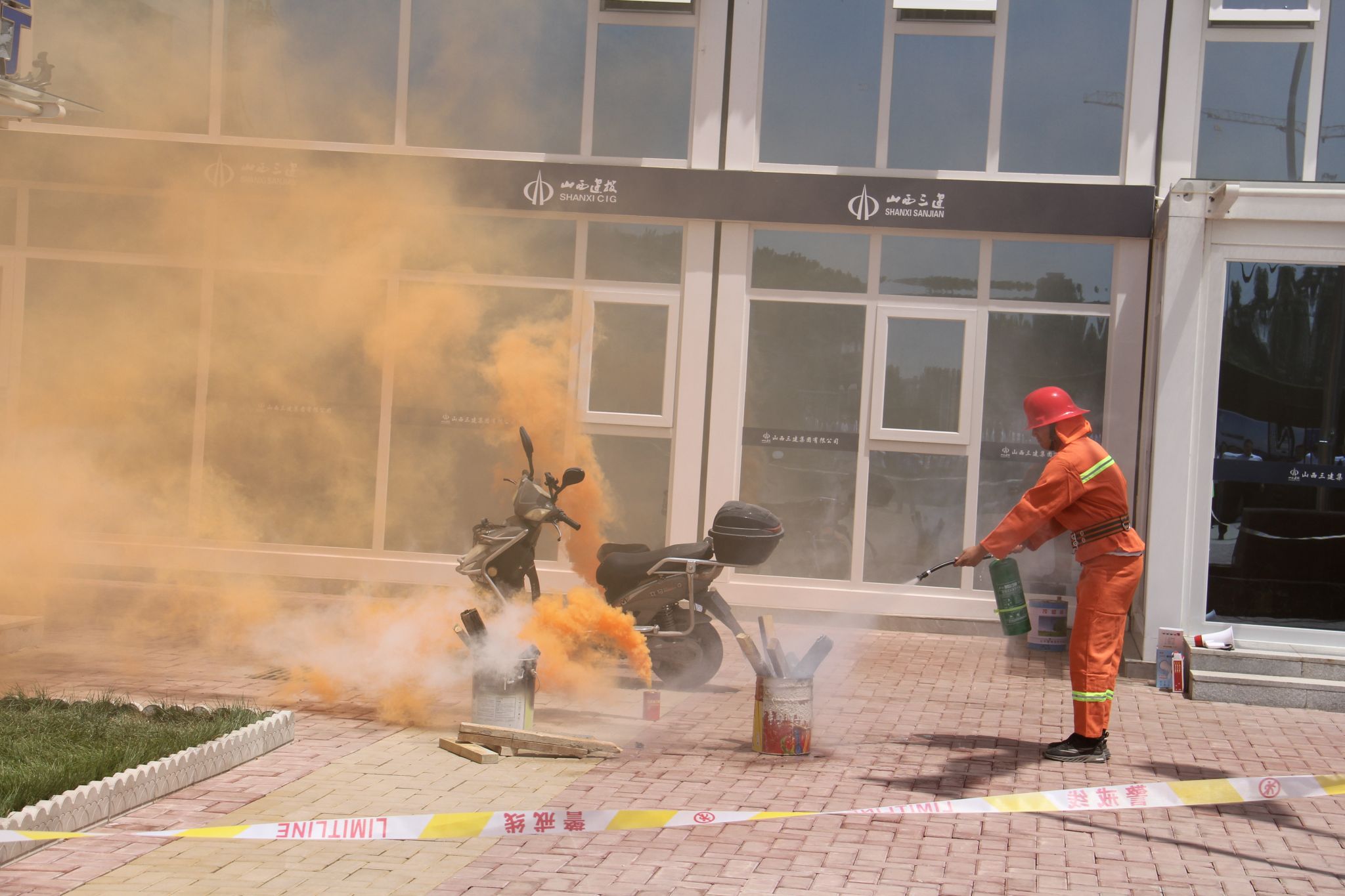 �±���(�й���)���޹�˾ - ����