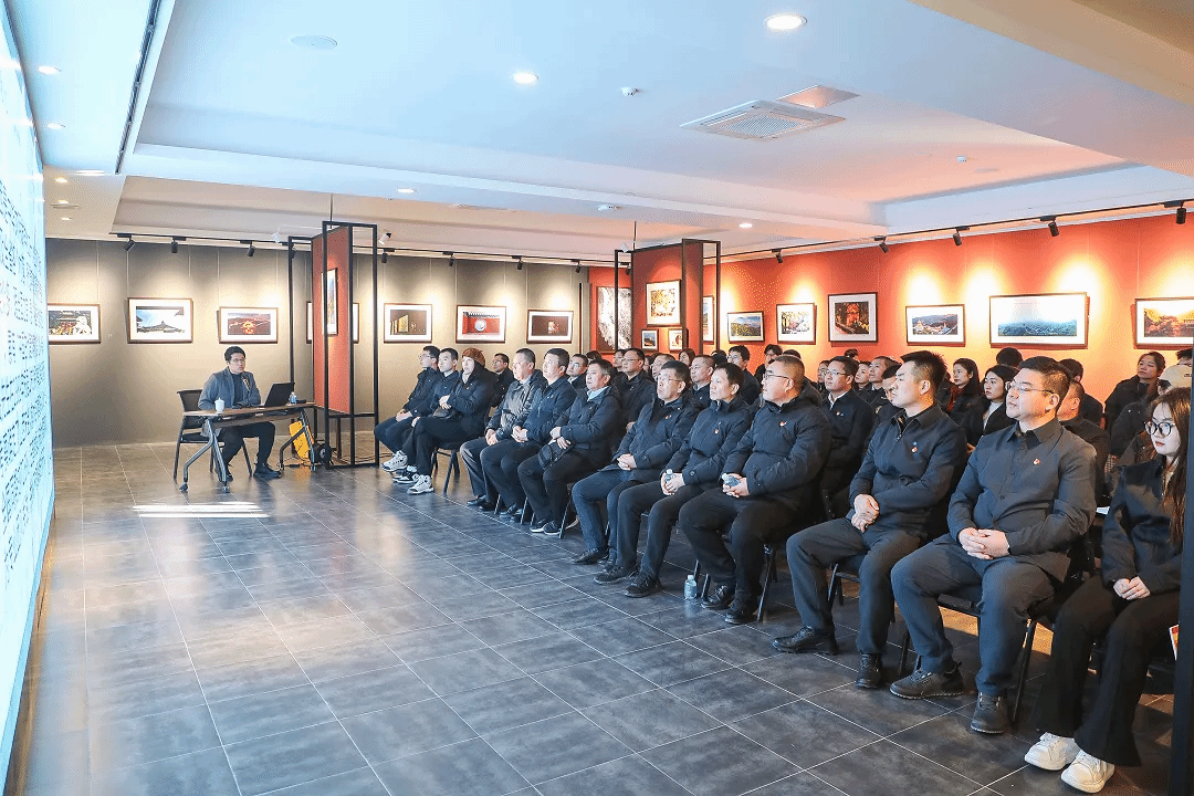 �±���(�й���)���޹�˾ - ����