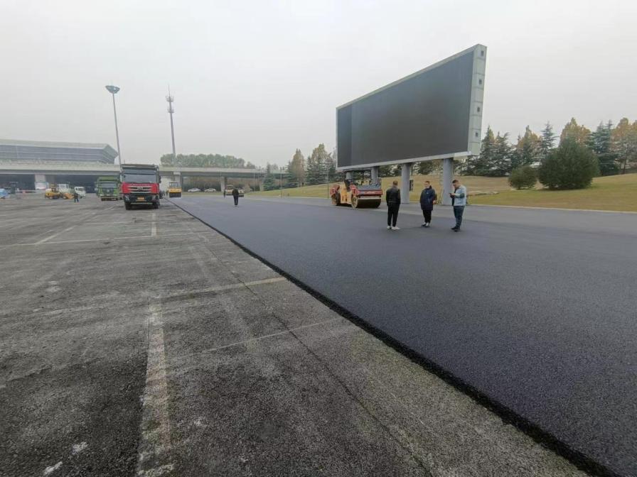 �±���(�й���)���޹�˾ - ����